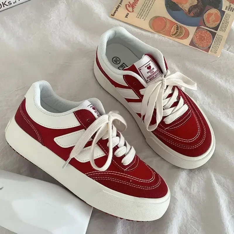 2024 nuove donne rosse scarpe  - Vans Shoes Old Skool recensione e prezzo